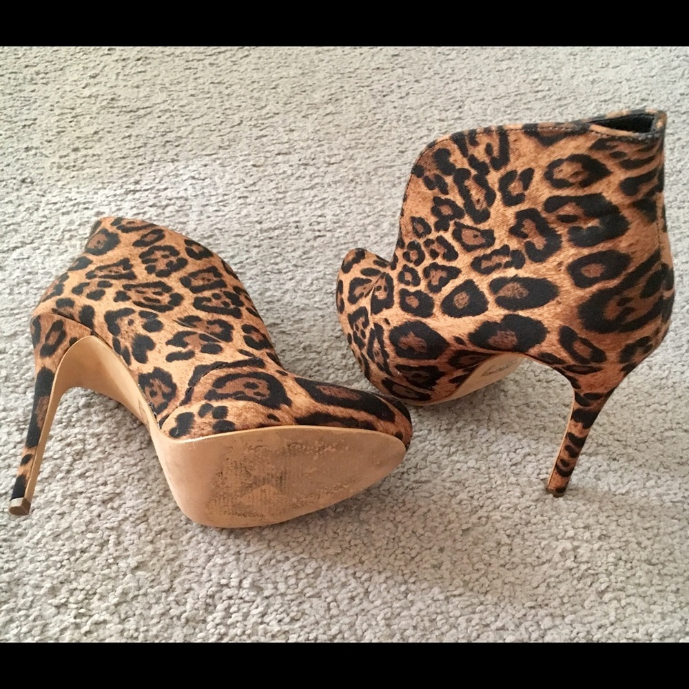 Leopard Bootie - Picture 4 of 4